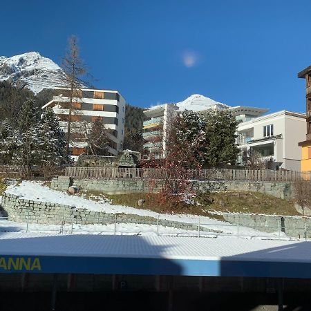 Zentral Bei Kongresshaus, Langlaufloipe, Hallenbad, Garage, Wifi, Voll Ausgestattet - Fewo Gian Davos Bagian luar foto