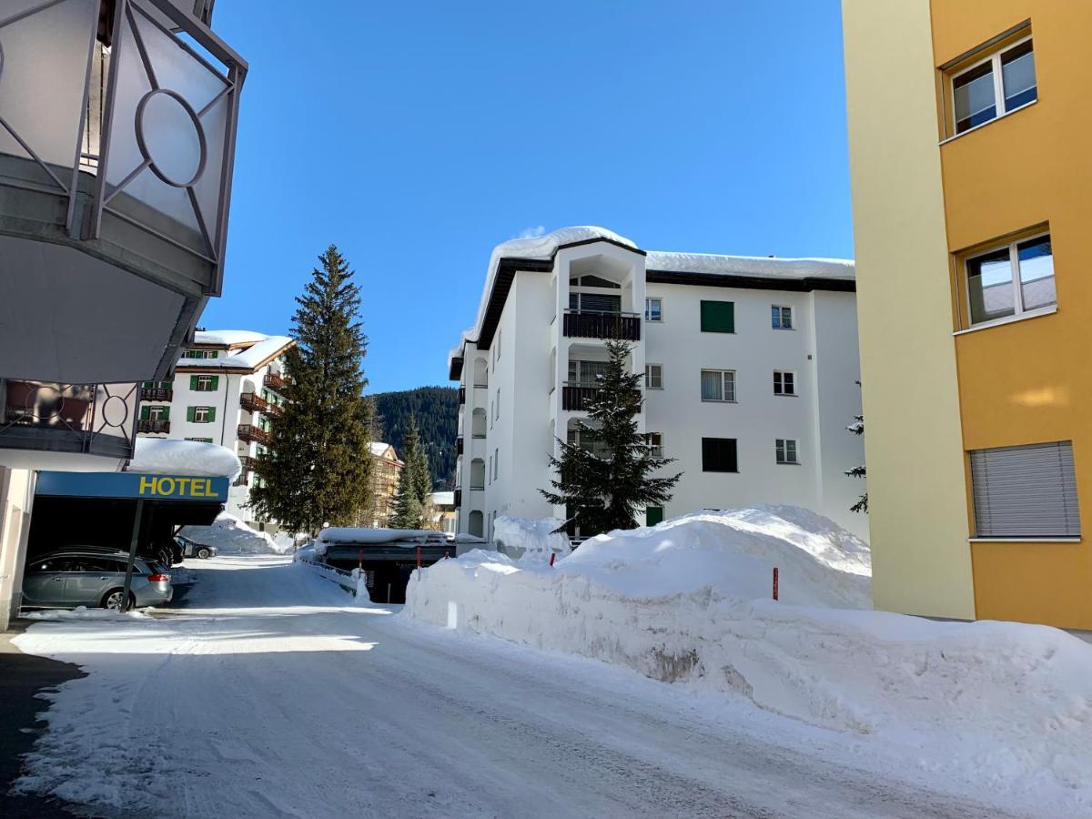 Zentral Bei Kongresshaus, Langlaufloipe, Hallenbad, Garage, Wifi, Voll Ausgestattet - Fewo Gian Davos Bagian luar foto